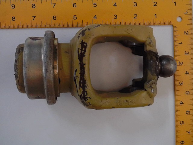 A-AE46028 Yoke for JOHN DEERE