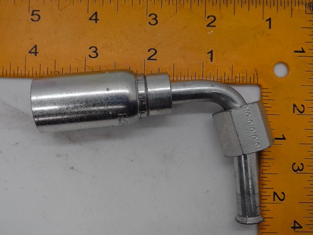 06U446 AGCO Fitting