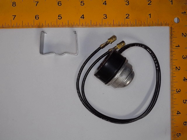 30-3218252 Thermostat for AGCO