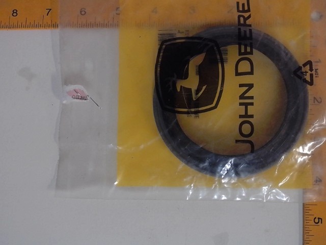 RE71181 Seal for JOHN DEERE