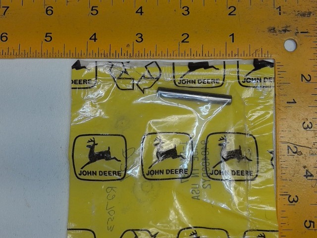 R44037 Pin