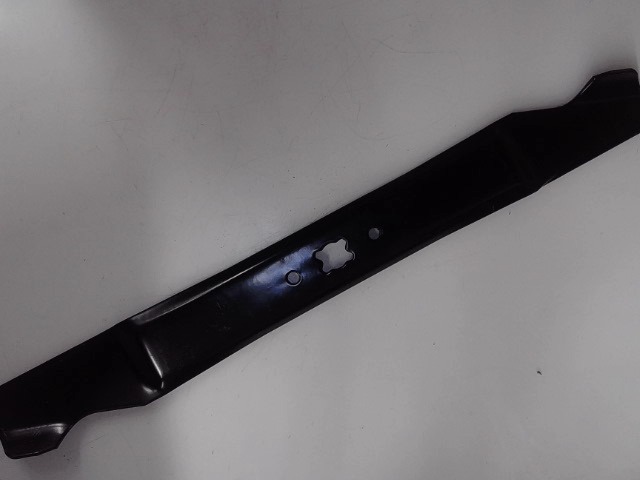742-0640 Blade for CUB CADET