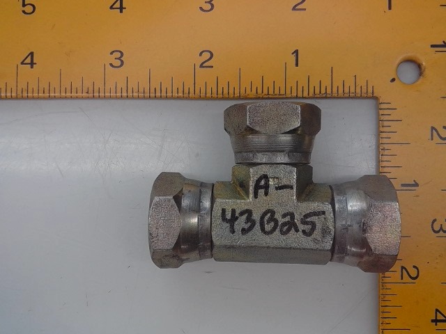 A-43B25 Fitting for JOHN DEERE