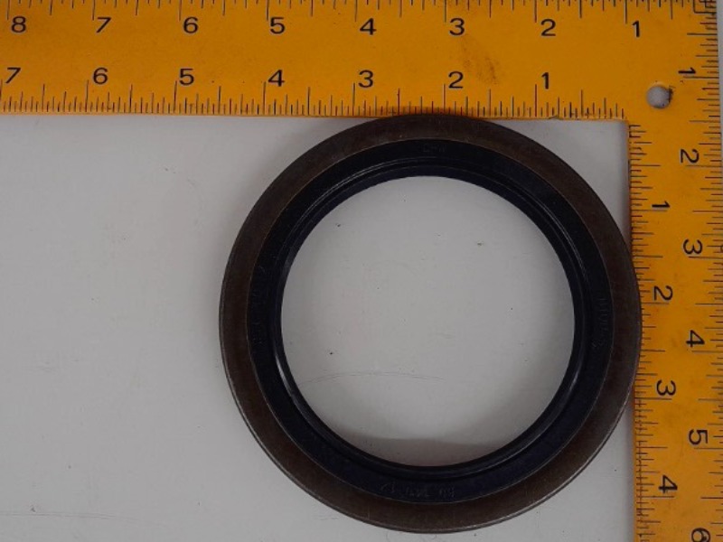 72093607 AGCO Seal