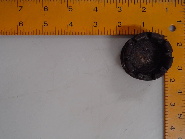 LB700409 KOMATSU Plug