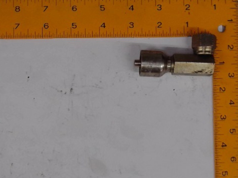X1B443-4-4 Fitting for JOHN DEERE