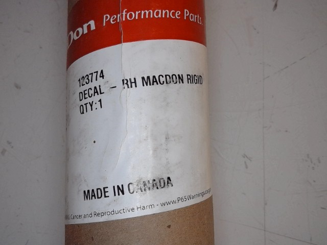 123774 MACDON Decal
