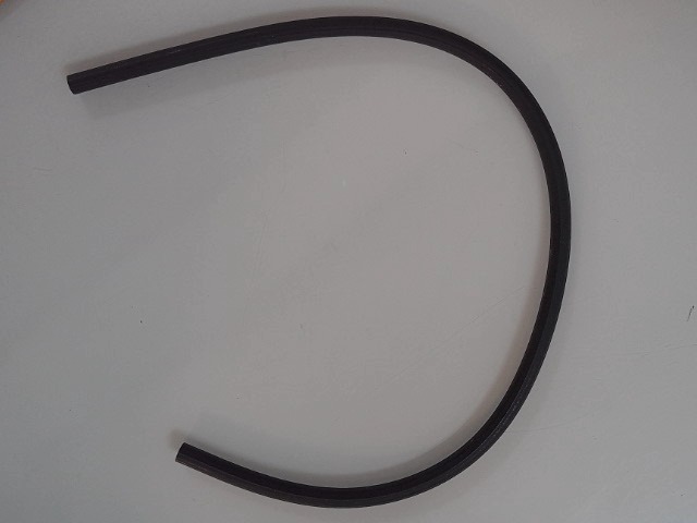 1G574-42110 Tube