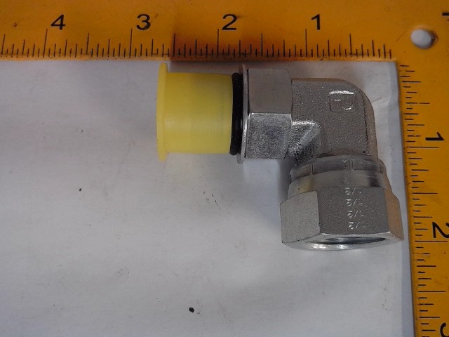 X2507-8-8 90 Deg Fitting for JOHN DEERE