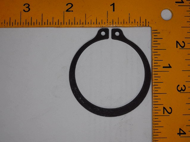 3702429M1 Snapring for AGCO