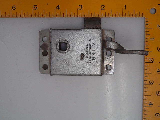 71135356 Latch for AGCO