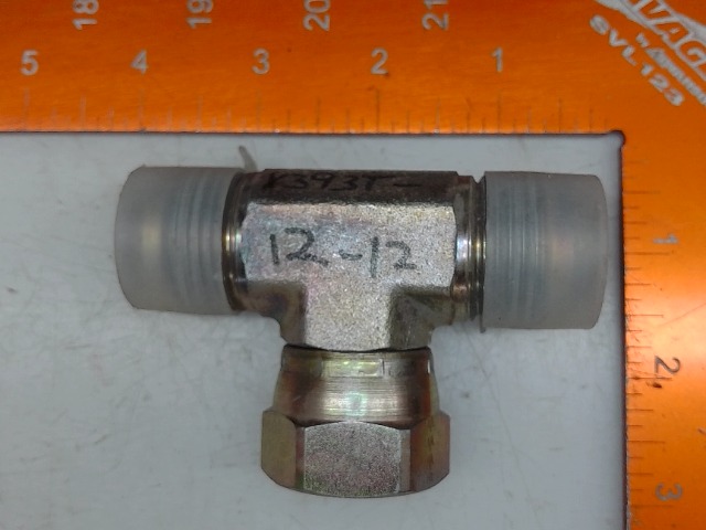 X393T-12-12 Tee for JOHN DEERE