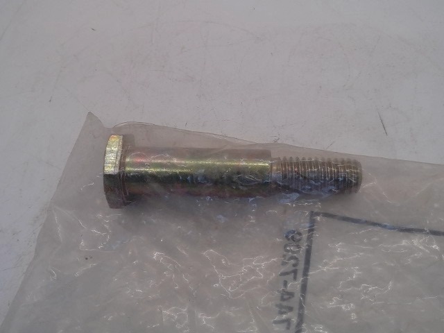 938-0108 Bolt for CUB CADET