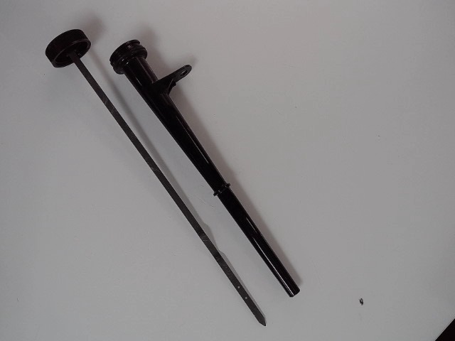 BS690651 Dipstick/tube