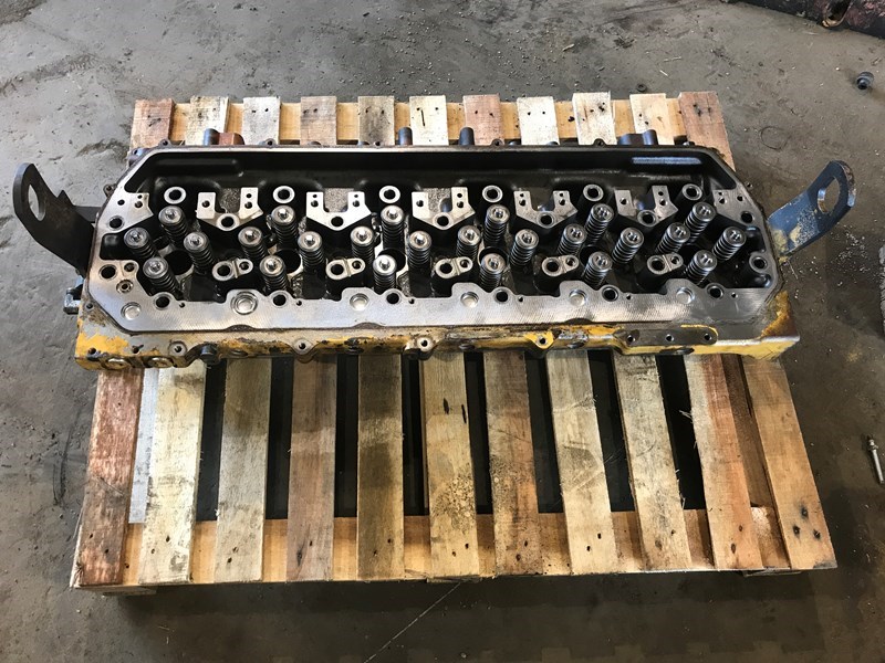 331-2477 Cylinder Head W/valves for CATERPILLAR