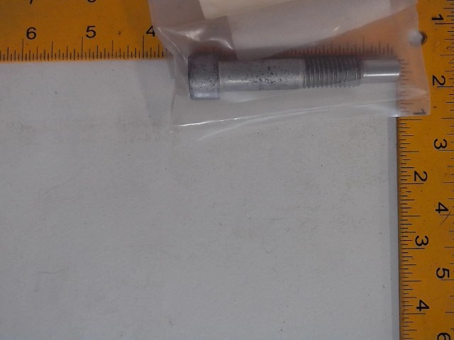 176926 Bolt for GEHL MANITOU