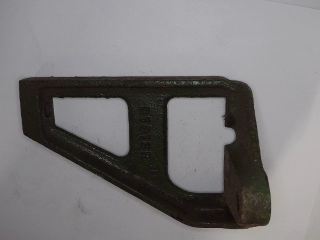 B1918R Brkt for JOHN DEERE