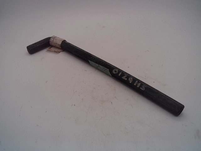 0129HS AGCO Lever