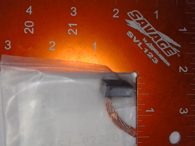15221-63360 Brush