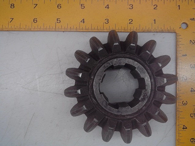 C6120 AGCO 16t Bevel Gear