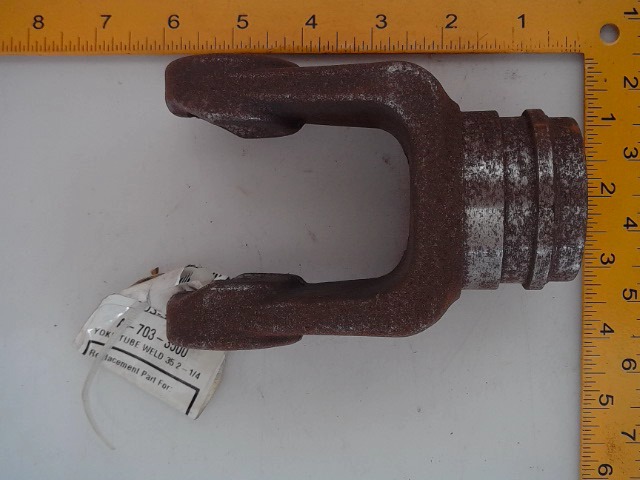 A-703-3500 Yoke for JOHN DEERE