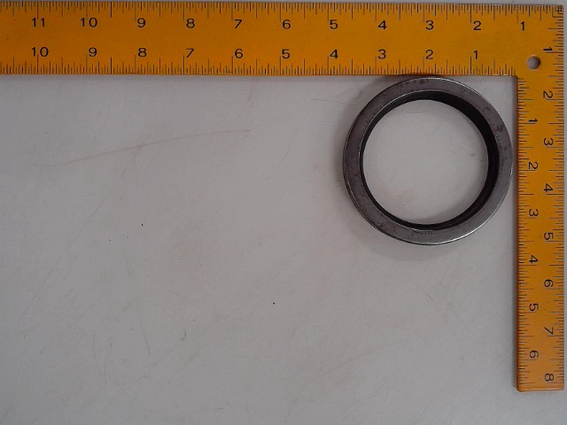 7044-26 Oilseal for AGCO