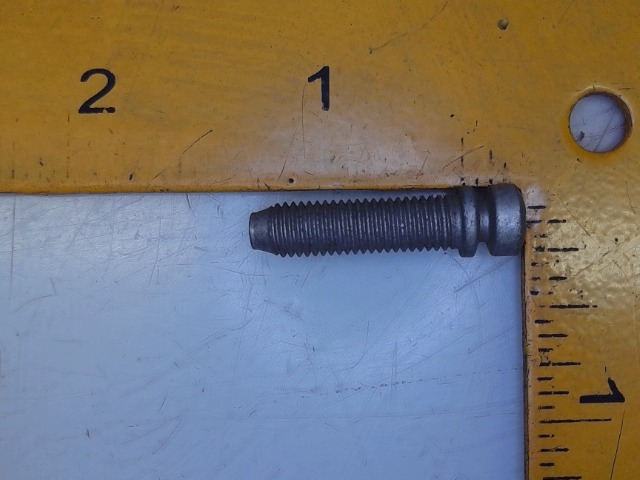 871990R1 Screw