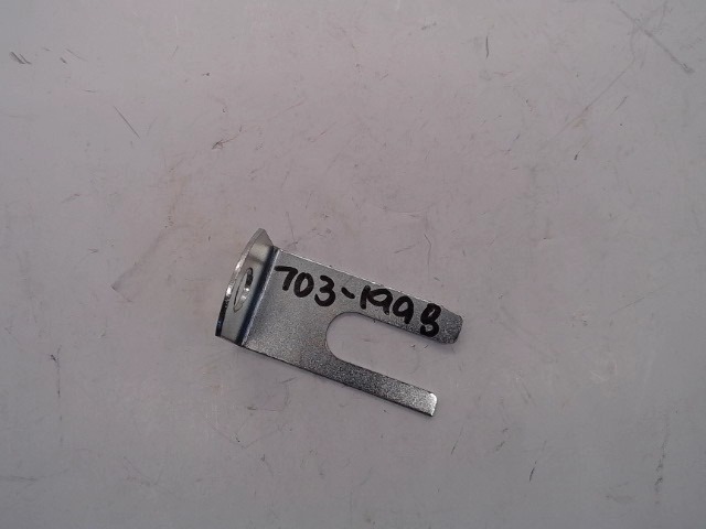 703-1998 Clip for CUB CADET