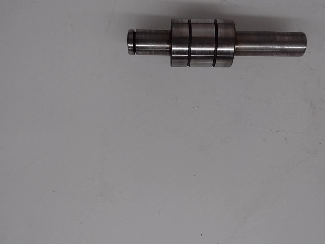 2N8578 Shaft W/brg