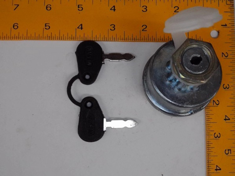 A-47P9502 Switch W/2 Keys for JOHN DEERE