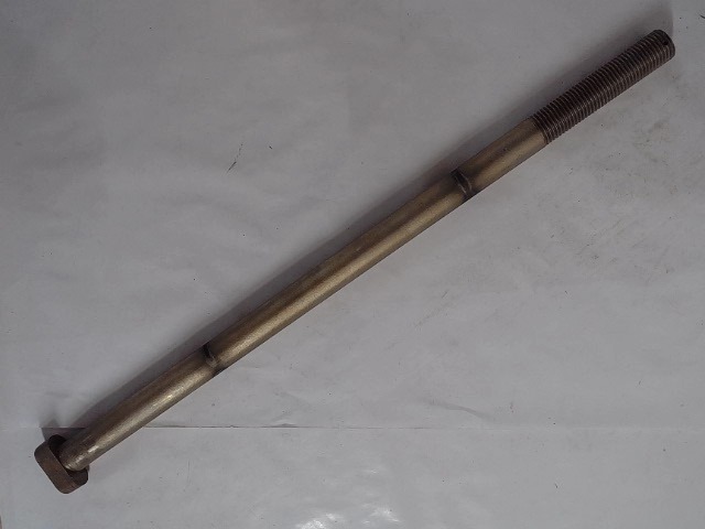 R43258 Bolt