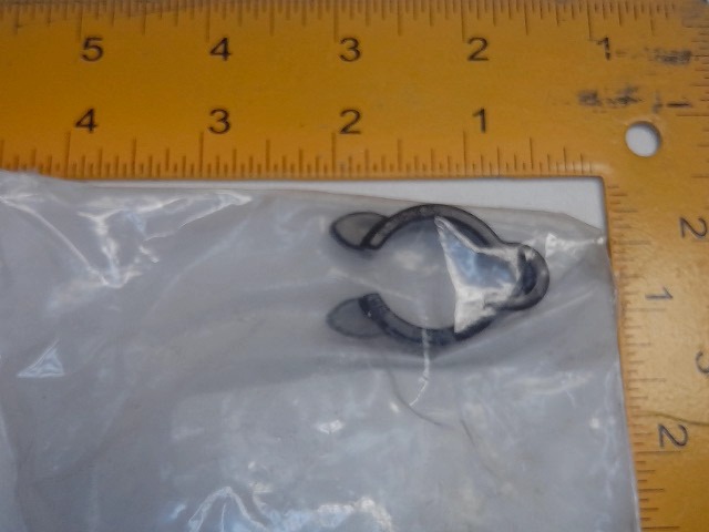 3810865C1 Clamp