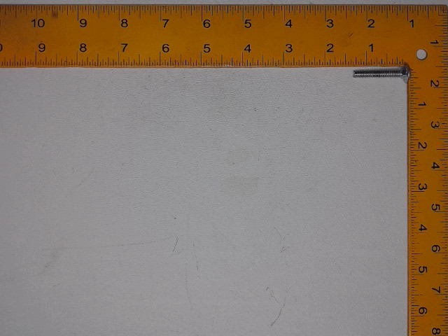136018 Screw