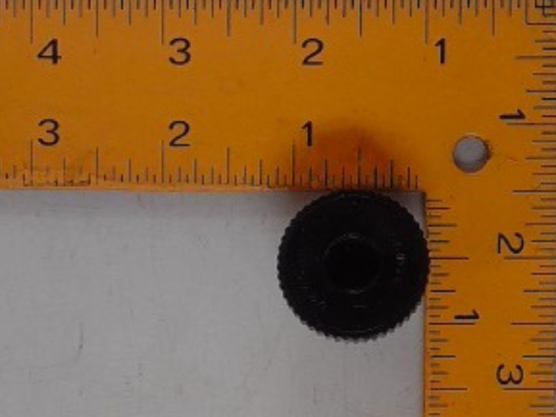 CR453811-4 Hub Cap Plug