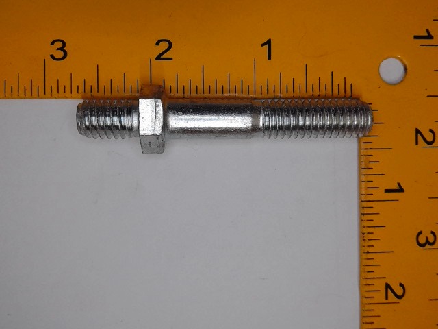 108372 AGCO Stud
