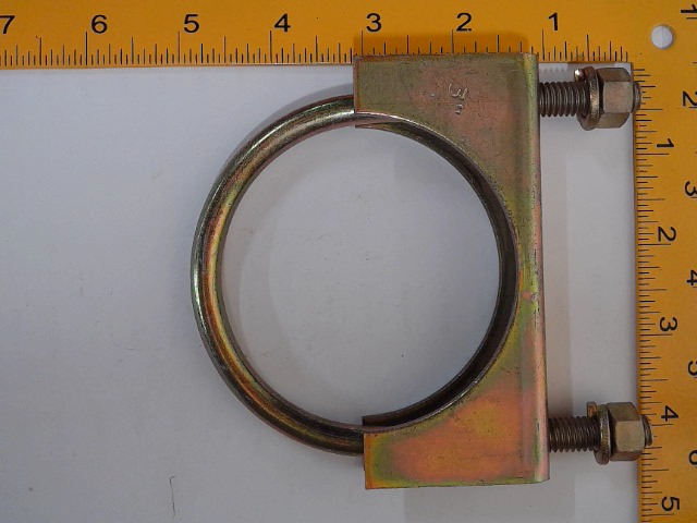D8NN5252AA Clamp for CASE NEW HOLLAND