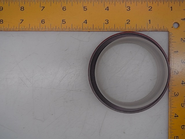 3908139 Oil Seal