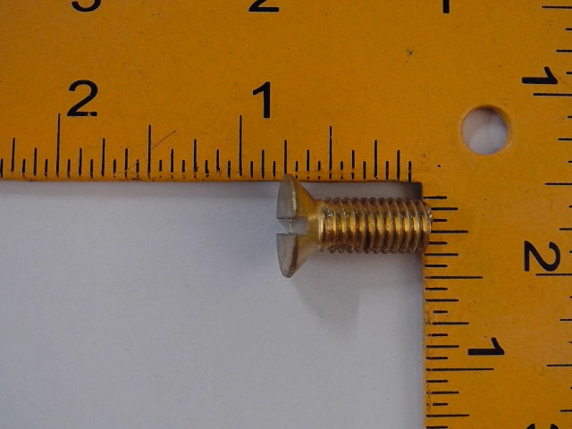 813558 Bolt