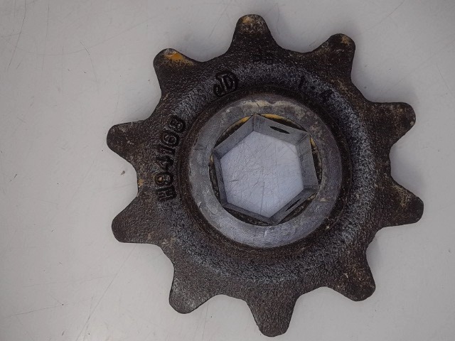 H94168 Gear 10t for JOHN DEERE