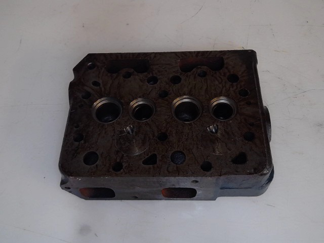 15842-03040 Head