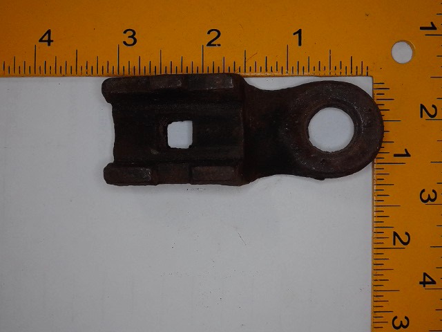 A652M JOHN DEERE Holder