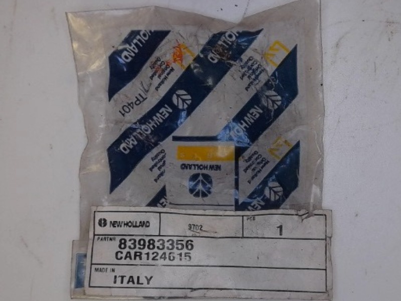 83983356 CASE Bushing