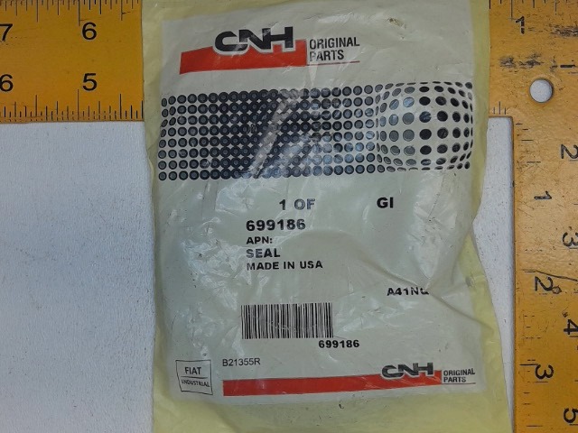 699186 Seal for CASE NEW HOLLAND