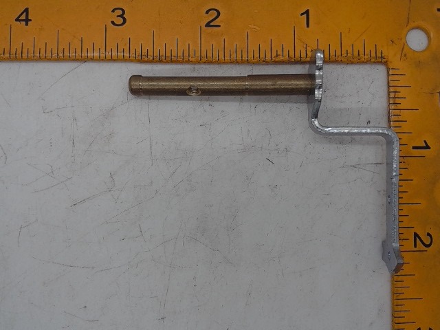 TC632740 Brkt for CUB CADET
