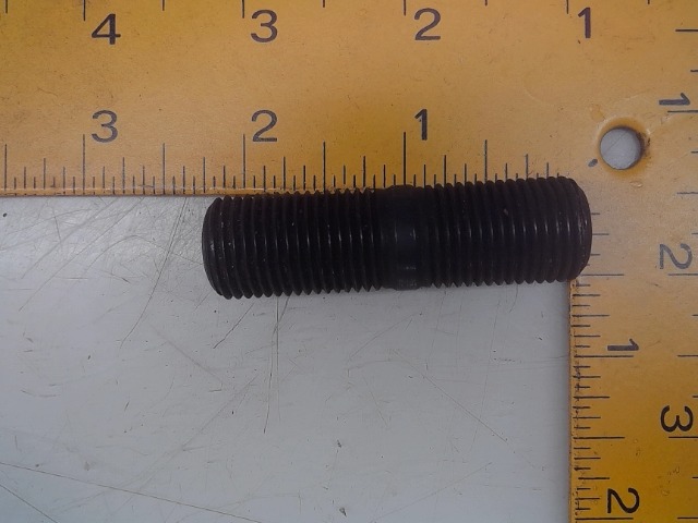 72099503 AGCO Stud
