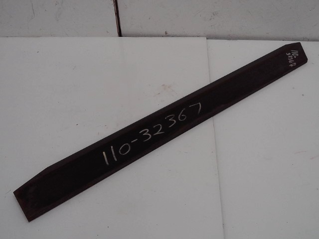 110-32367 Side Cutter for GEHL MANITOU