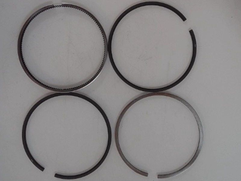 745950M91 Piston Ring Kit