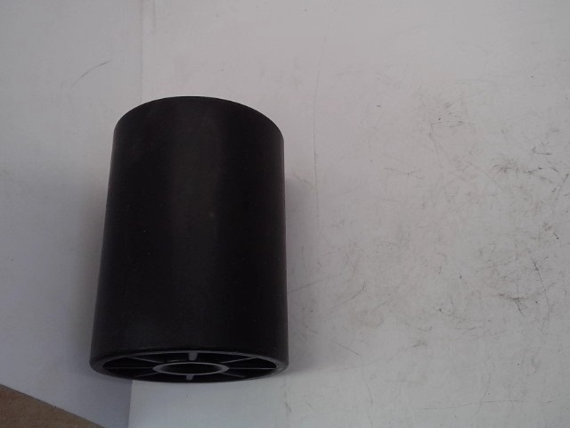 731-3305 Roller for CUB CADET