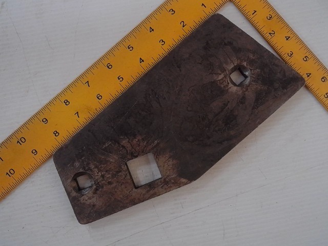 515657R1 Plate for CUB CADET