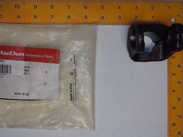 36740 KOMATSU Clevis